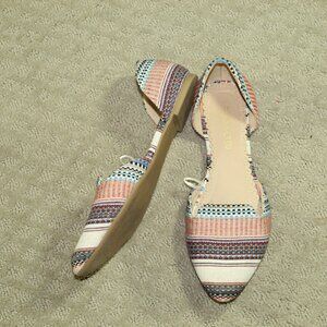 Restricted Women's 9 Multi-Color Woven Fabric Flat Shoes EUC!